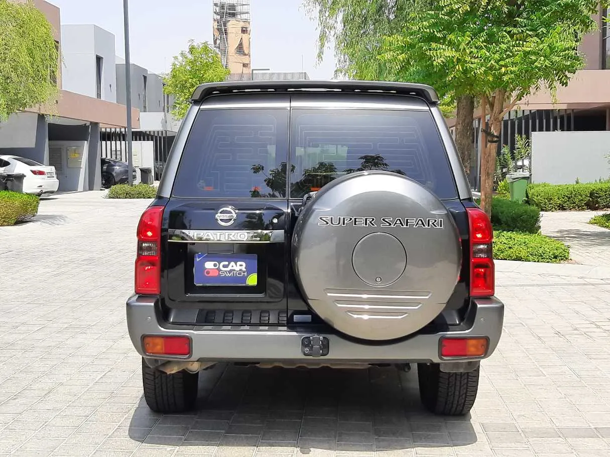Car image 6