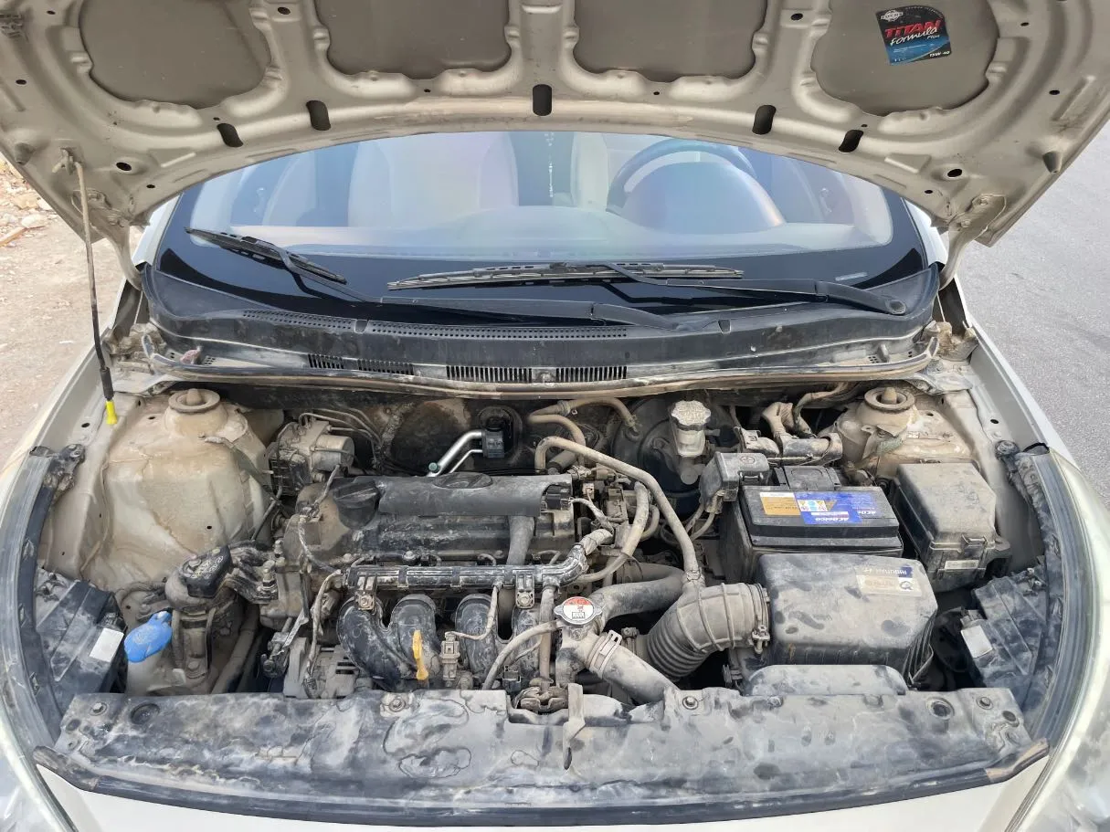 Car image 24