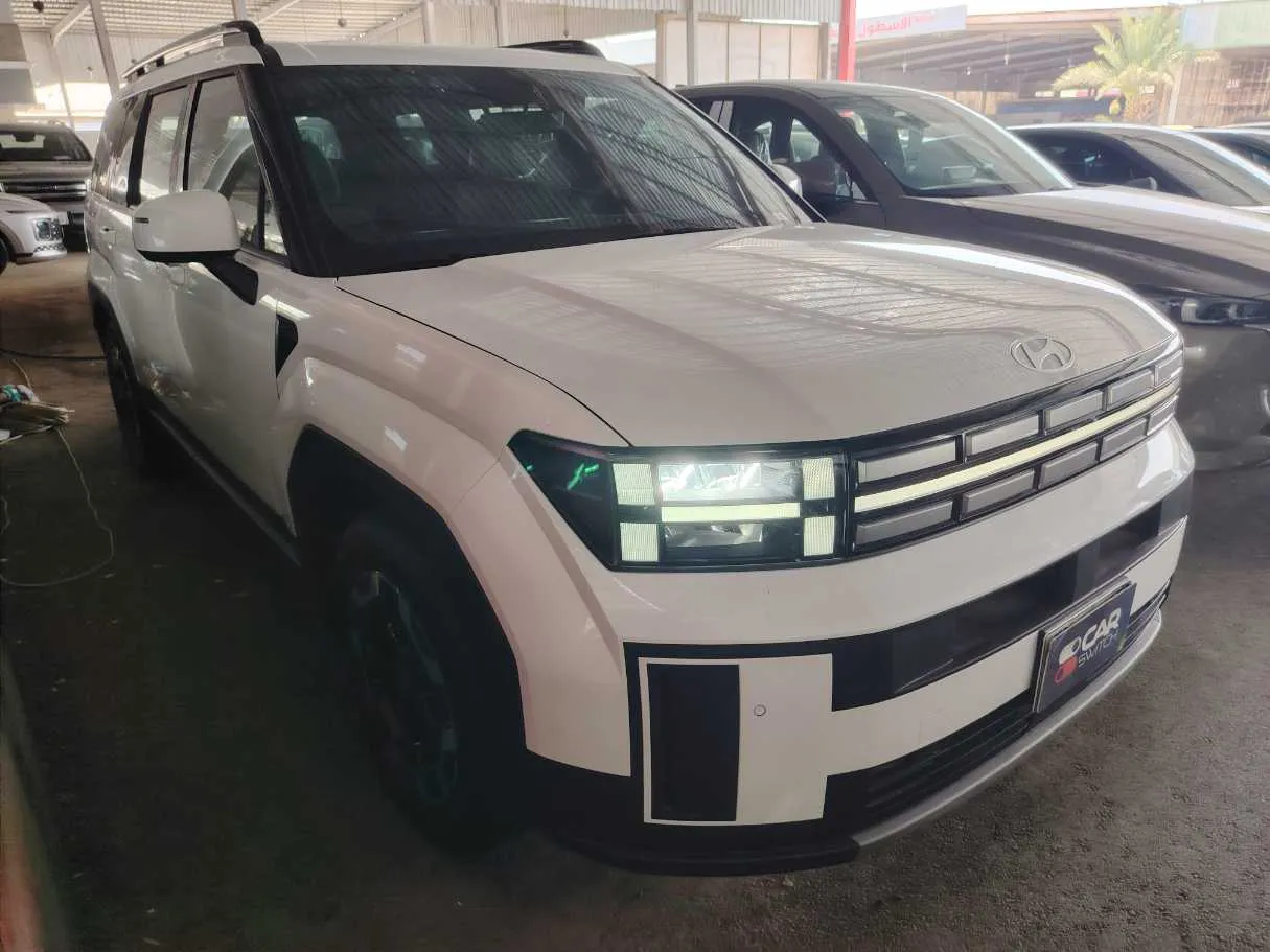 Car image 3