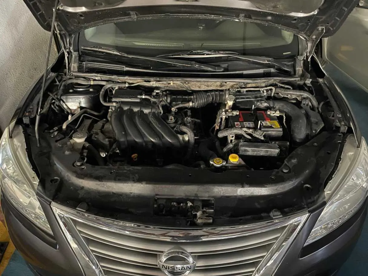 Car image 15