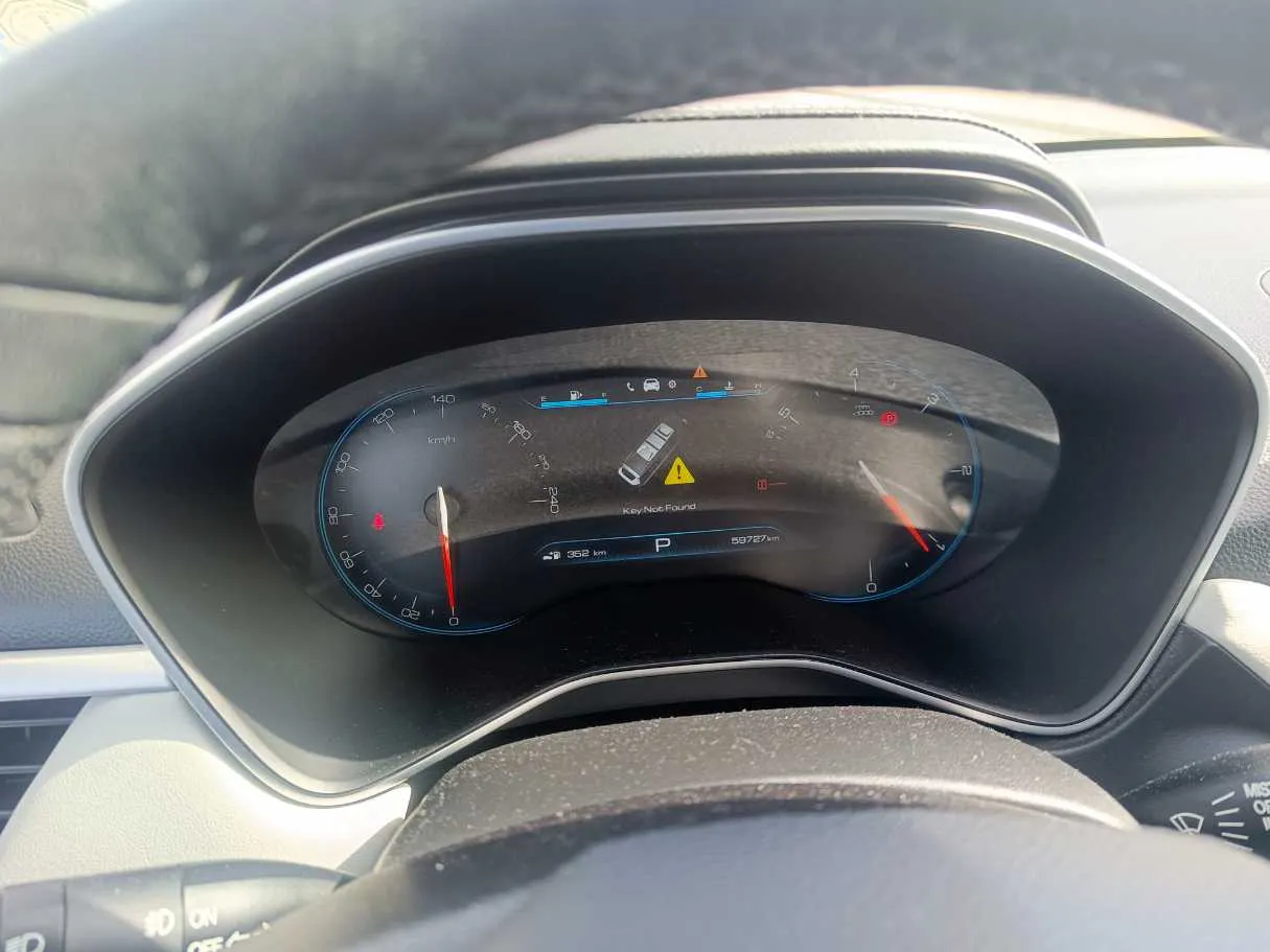 Car image 26