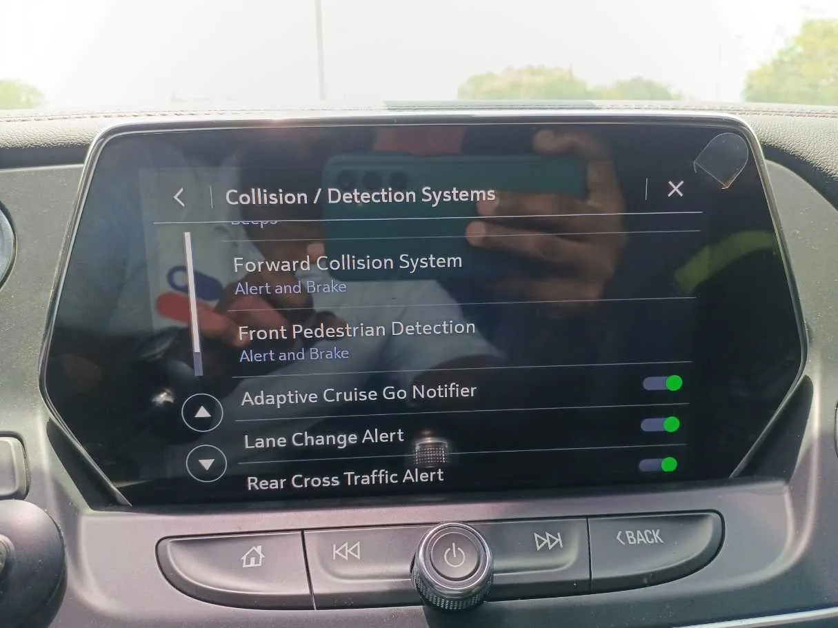 Car image 23