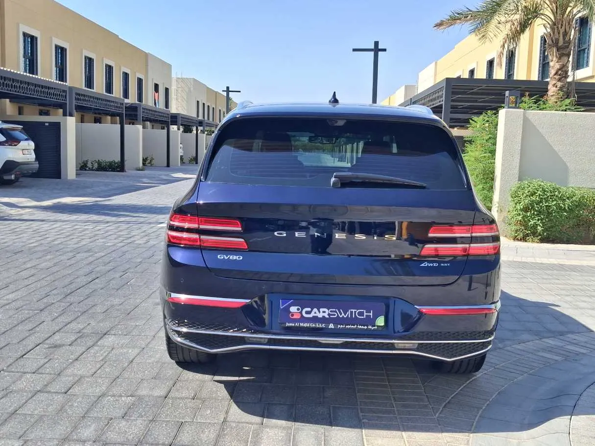 Car image 6