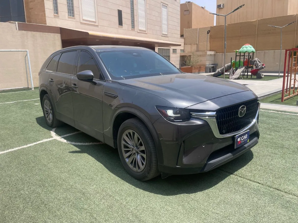 Car image 3