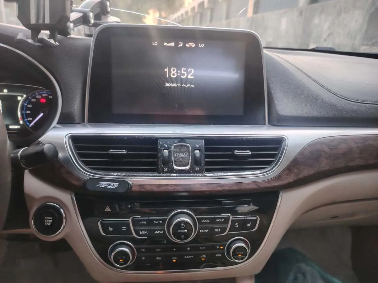 Car image 22