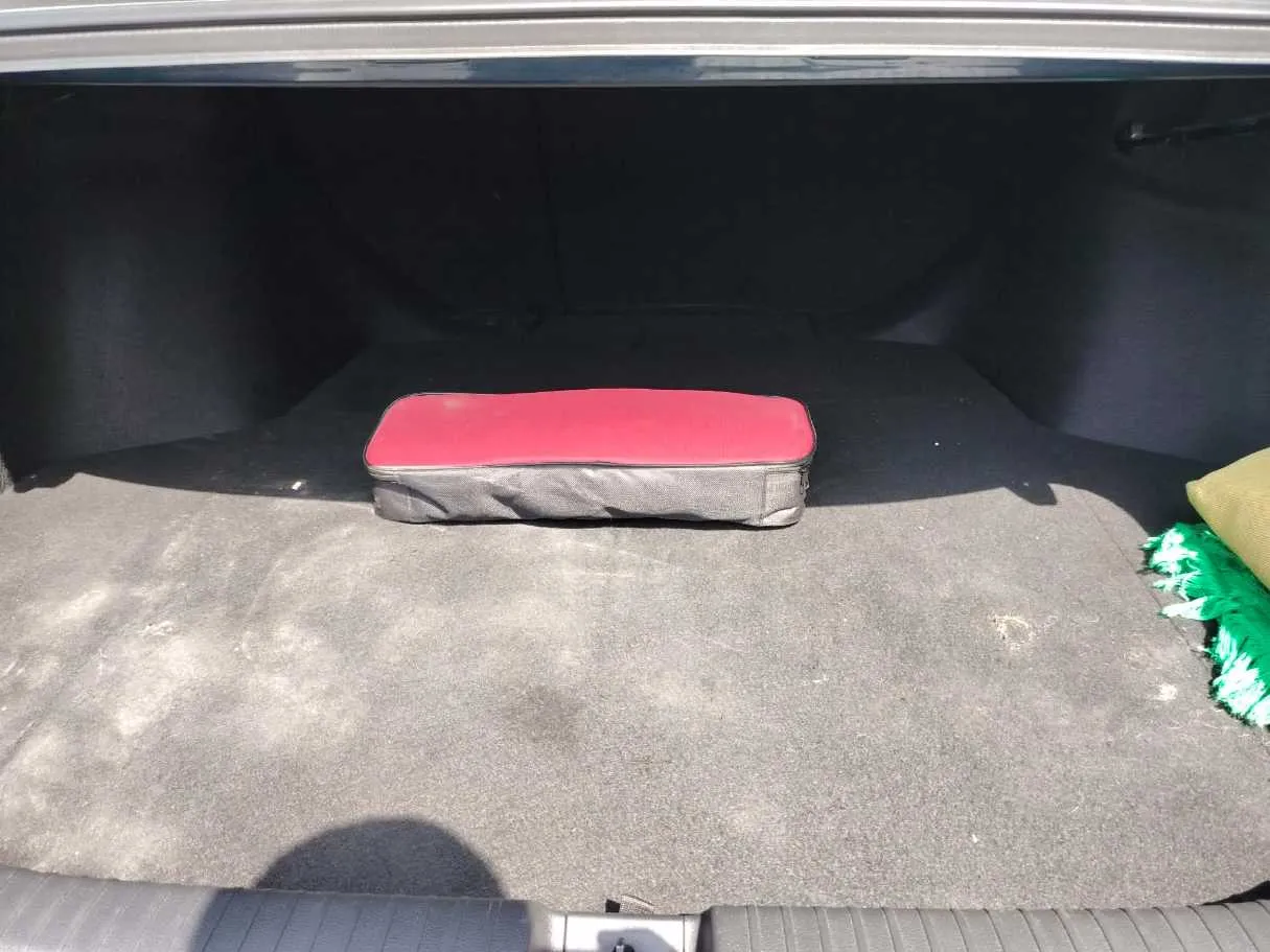 Car image 31