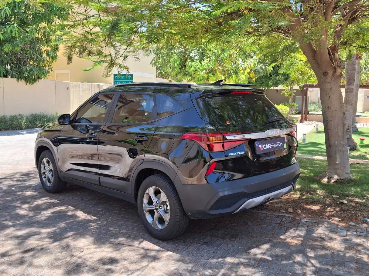 Car image 7