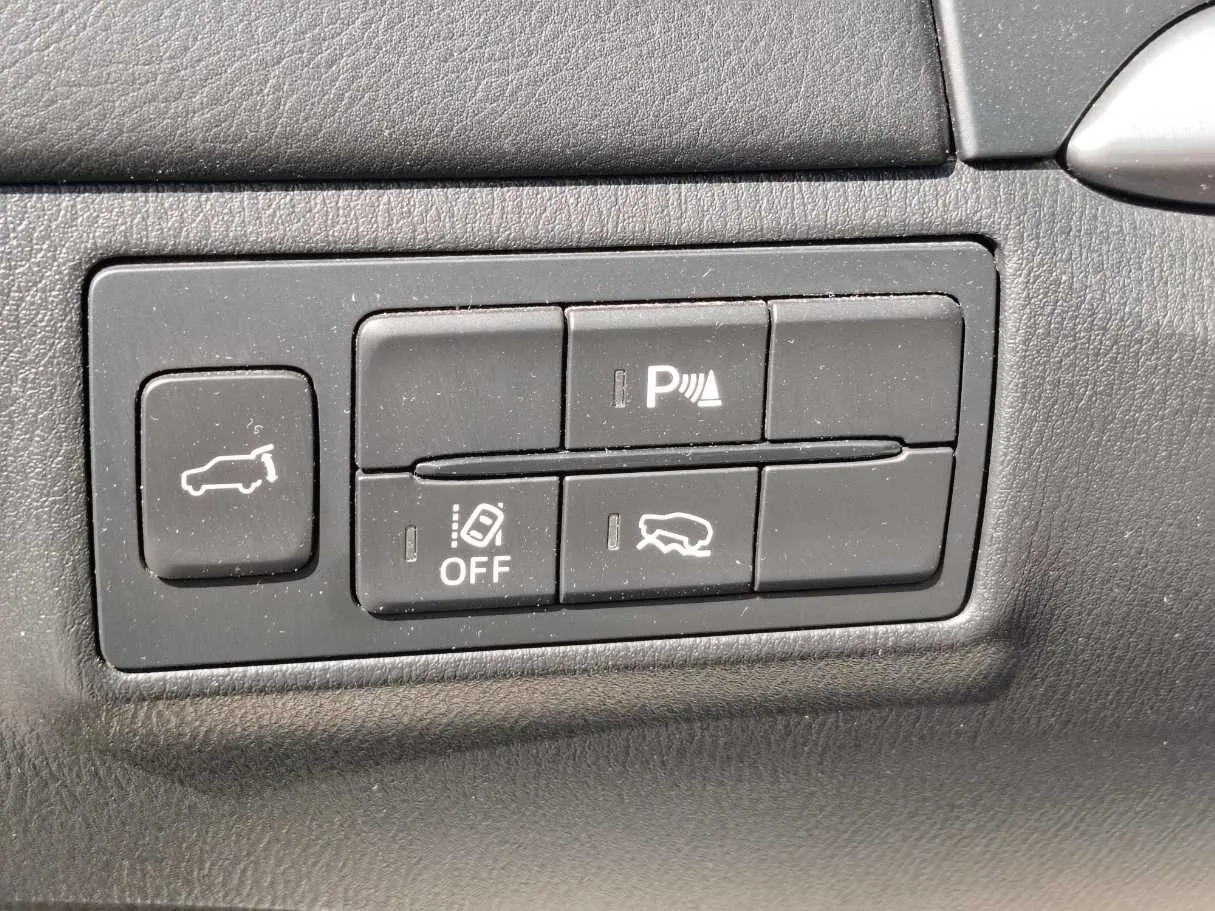Car image 33
