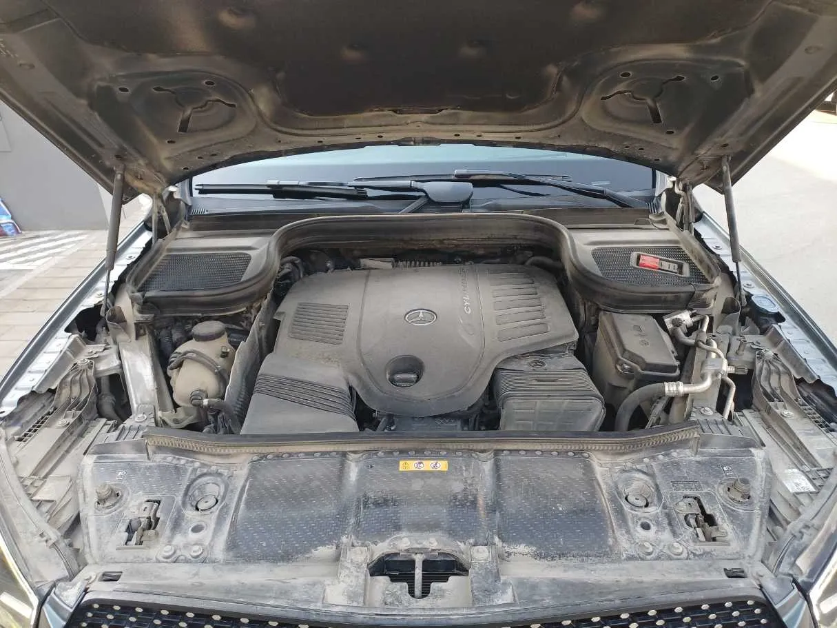 Car image 23