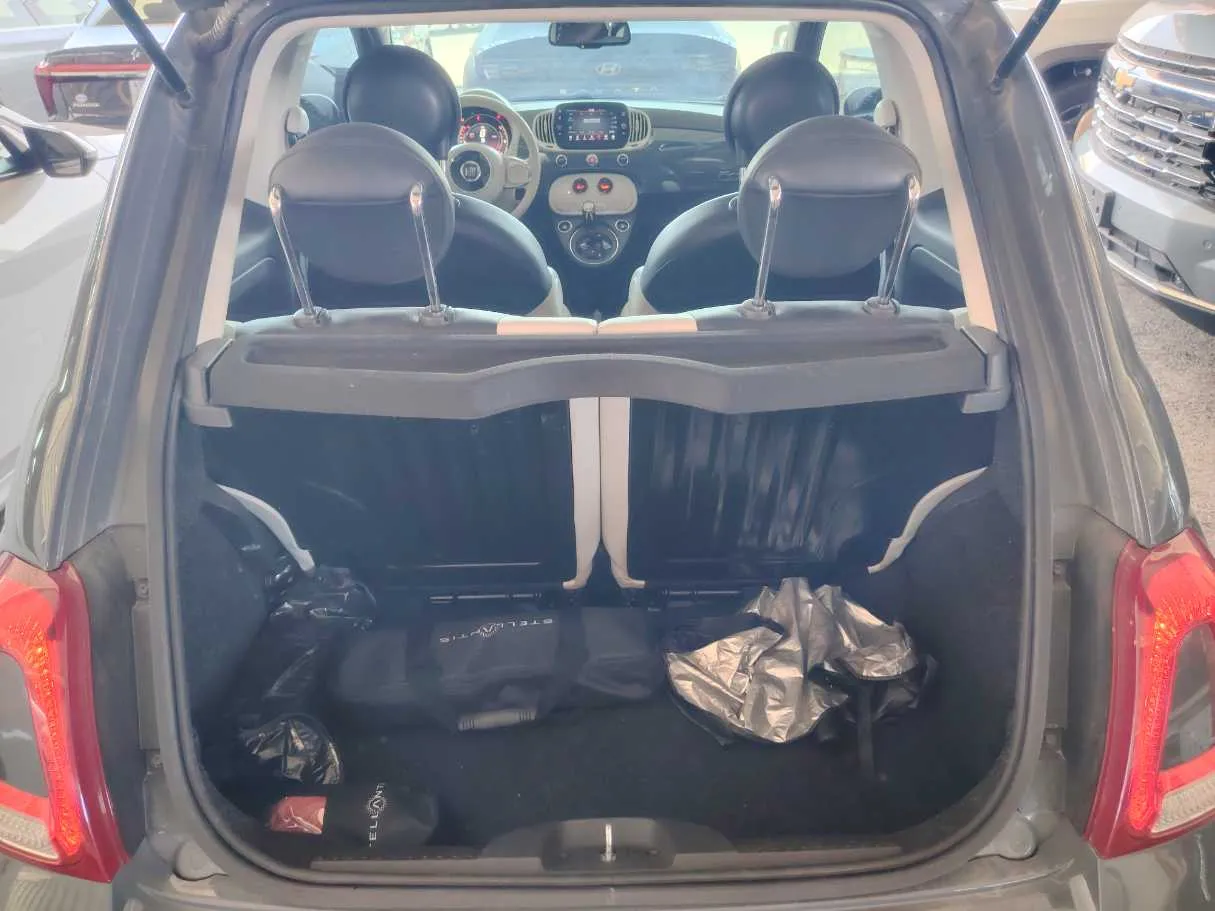 Car image 25