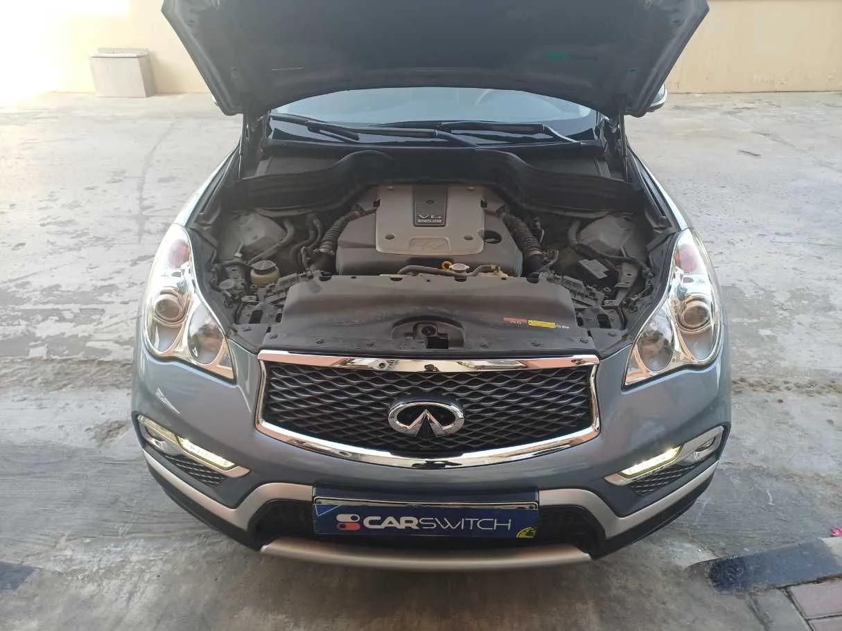 Car image 24