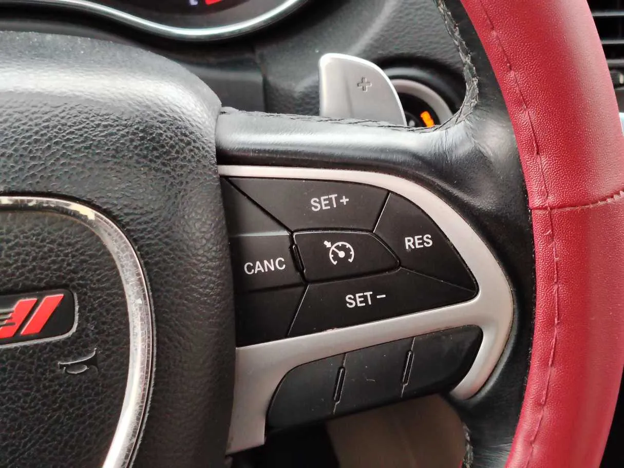Car image 29