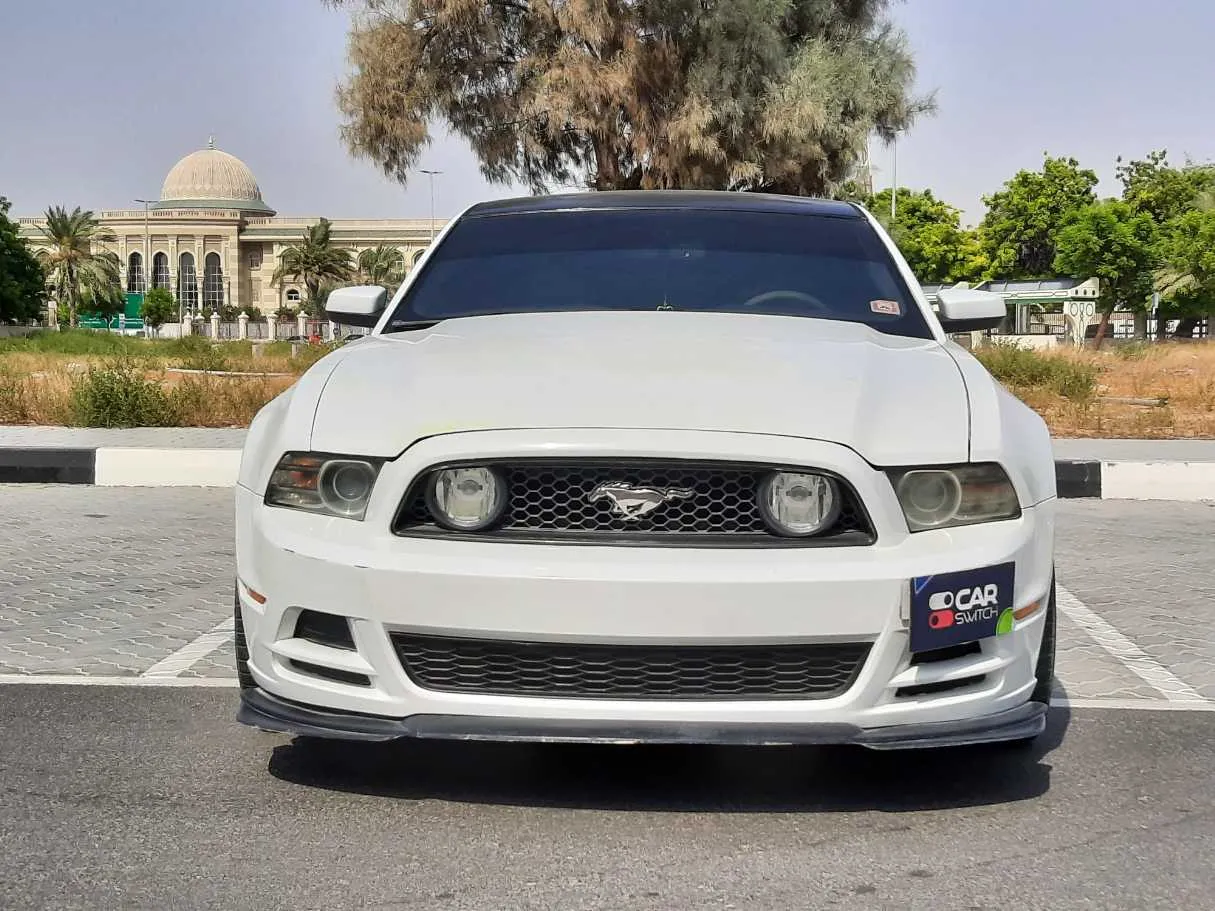 Car image 2