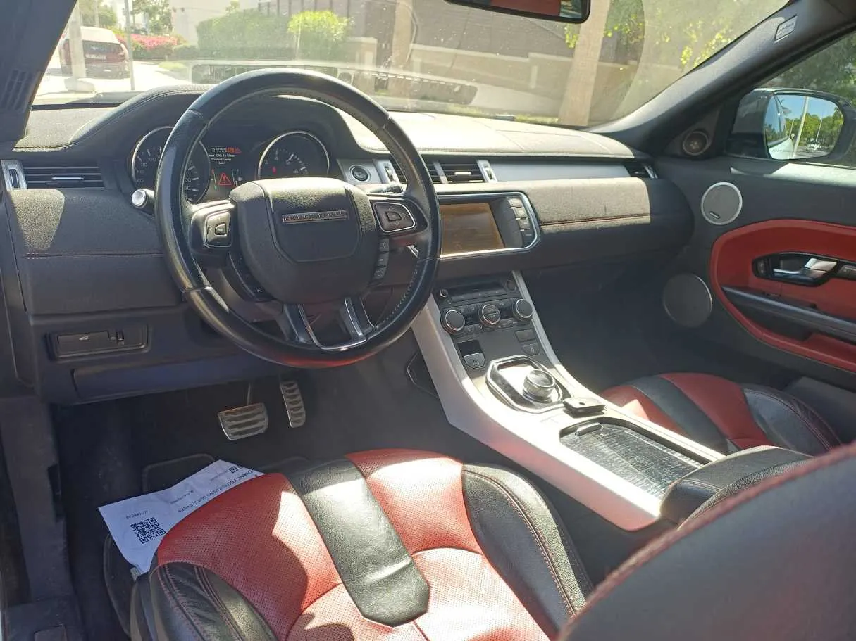 Car image 11