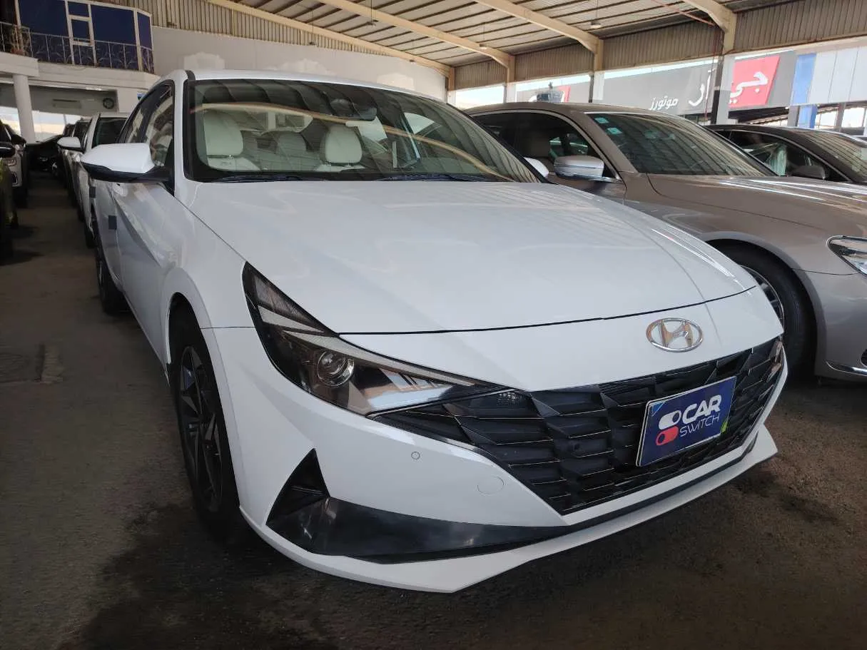 Car image 4
