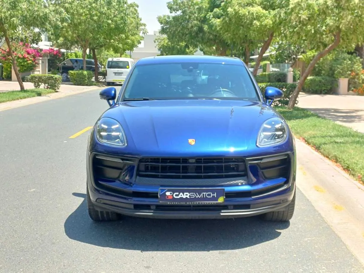 Car image 2