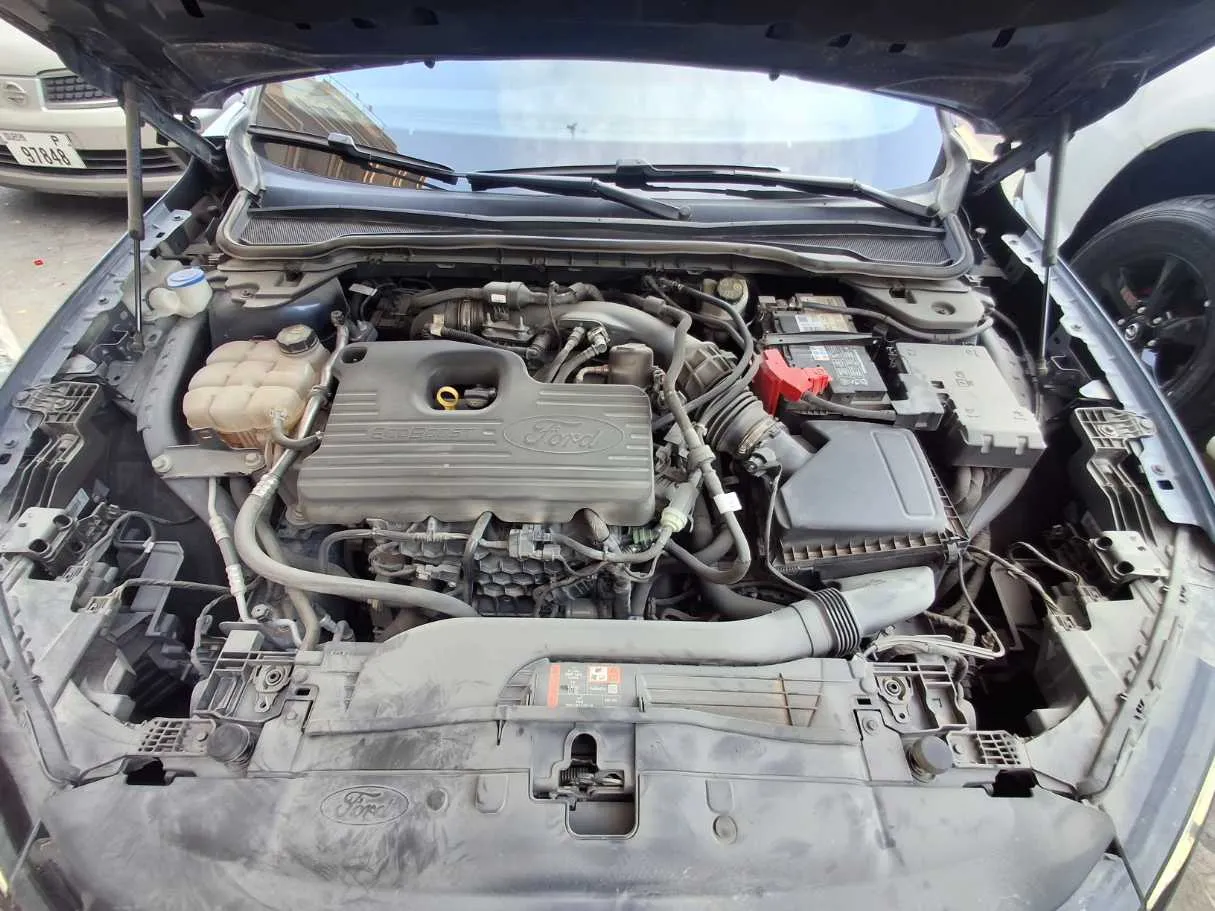 Car image 17