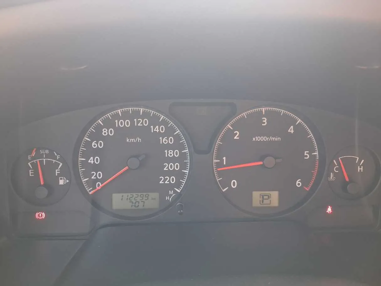 Car image 18