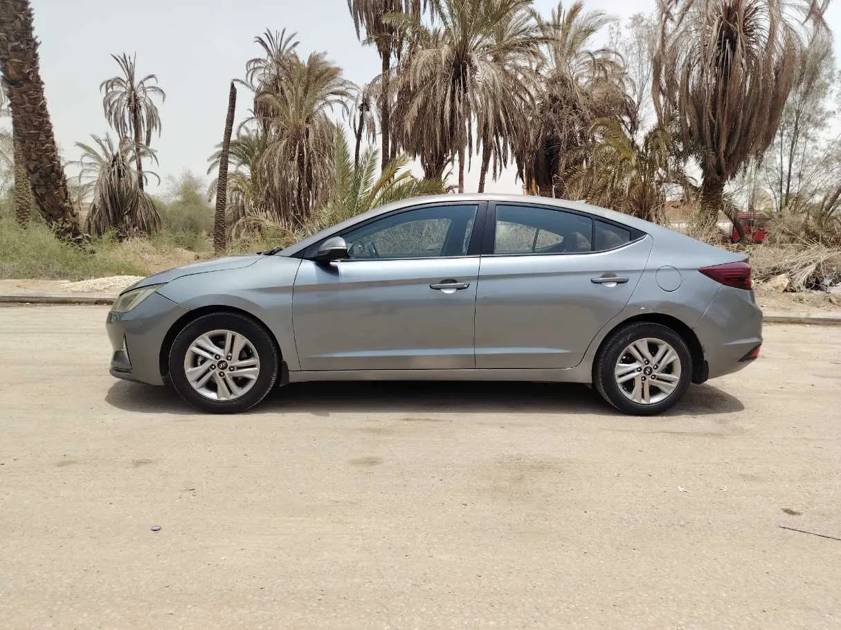 Car image 8