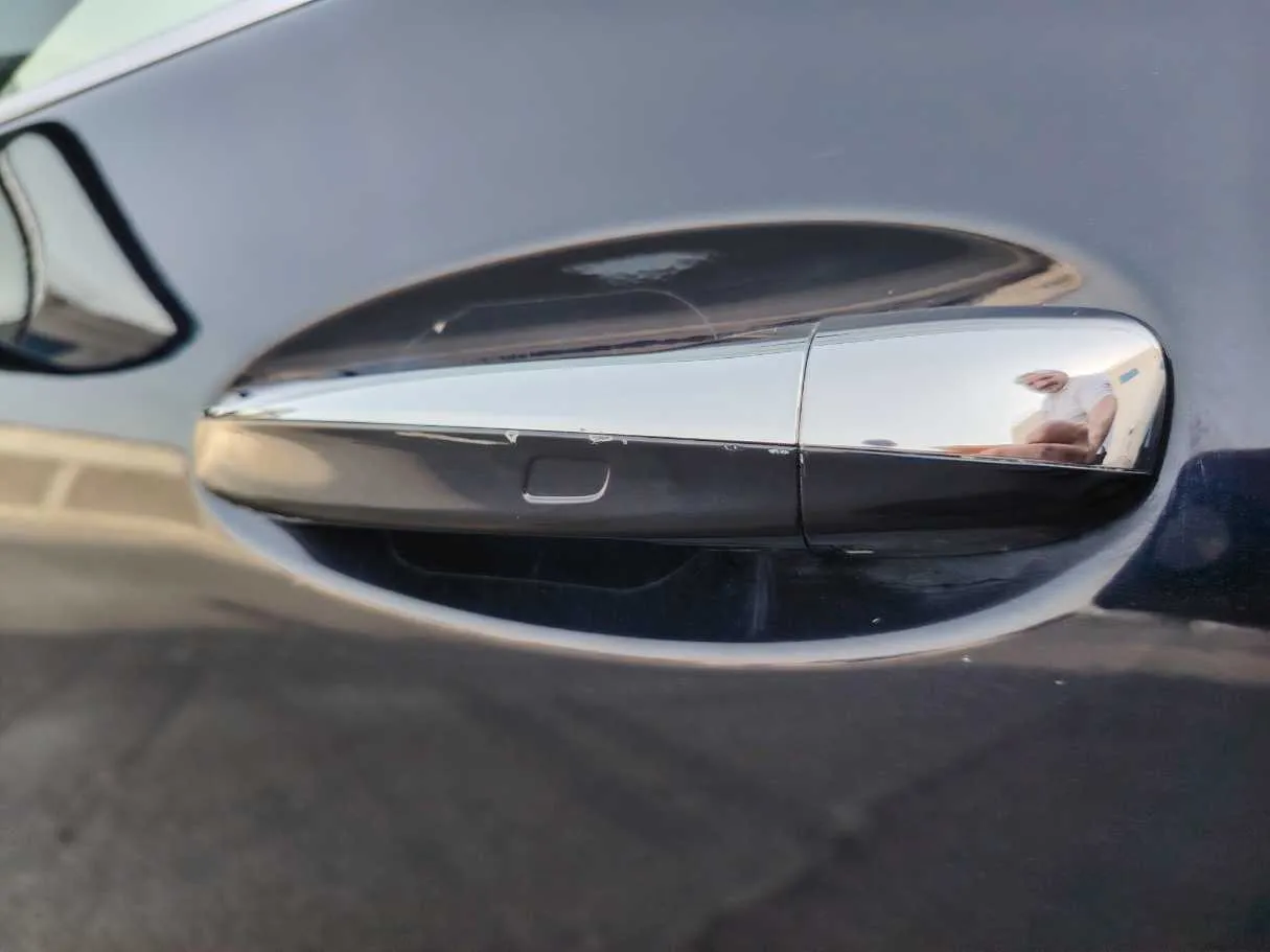 Car image 36