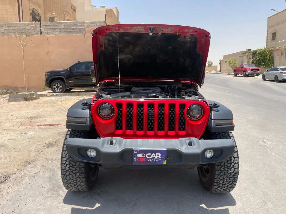 Car image 24