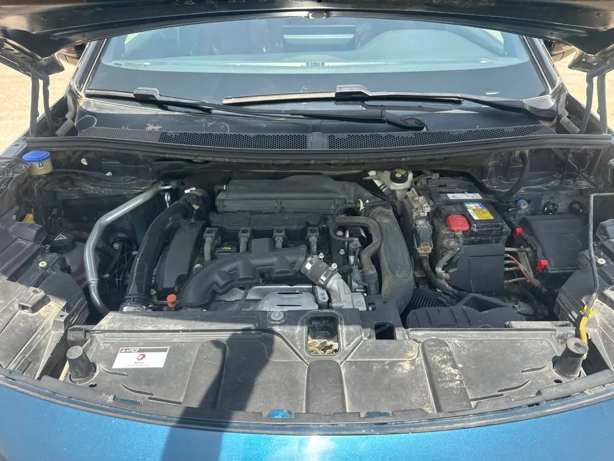Car image 23