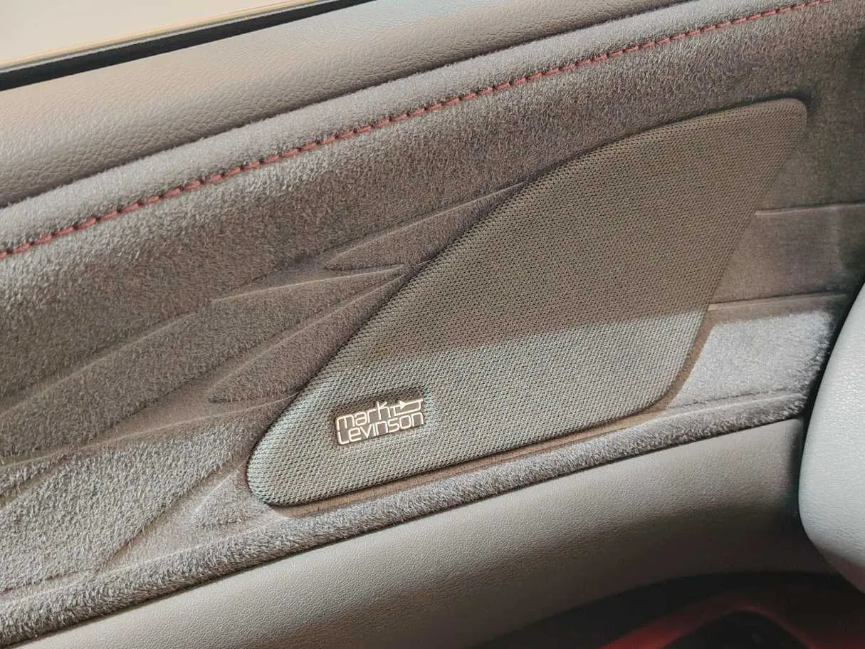Car image 31
