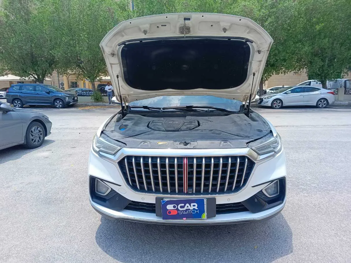 Car image 32