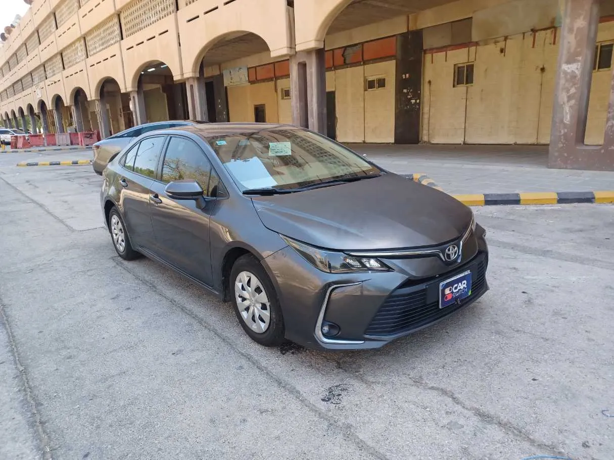 Car image 3