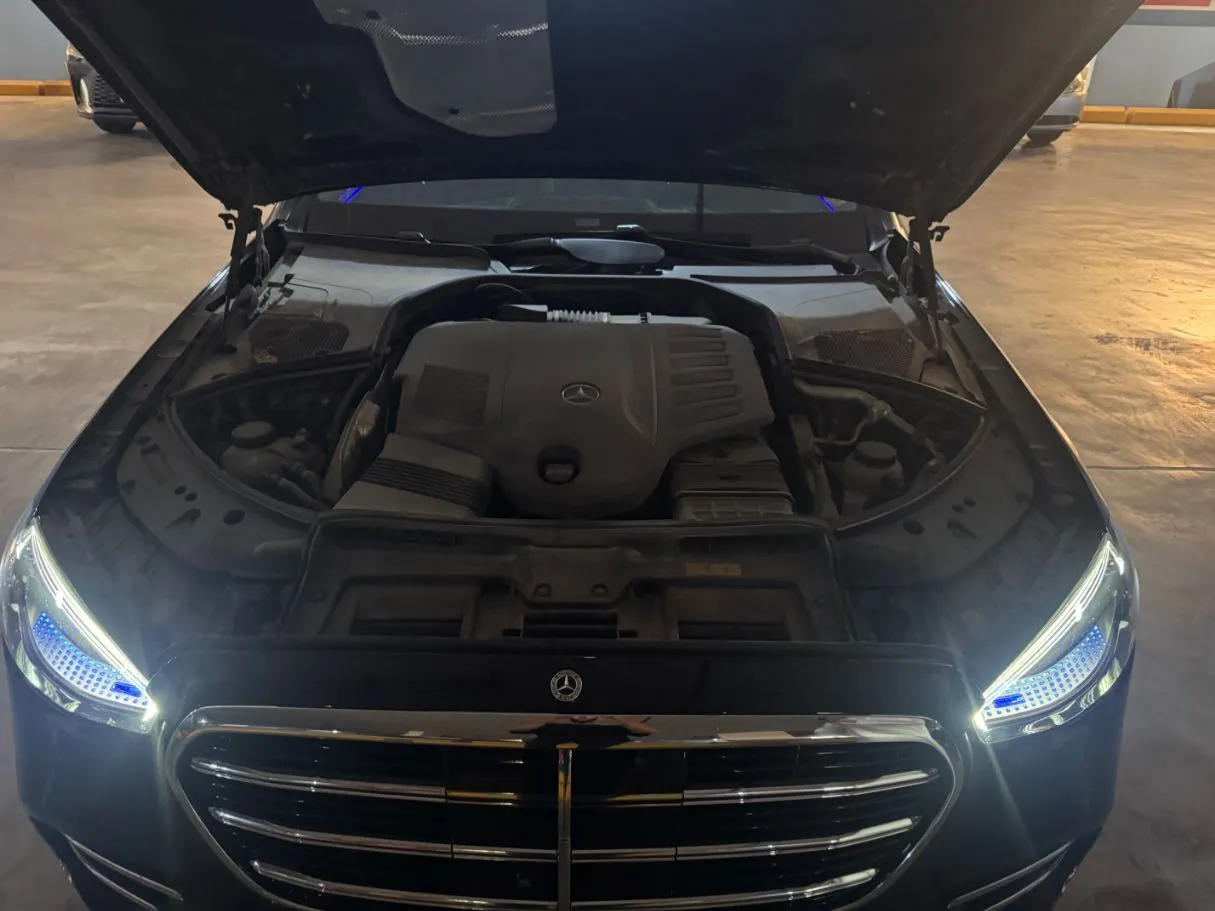 Car image 20