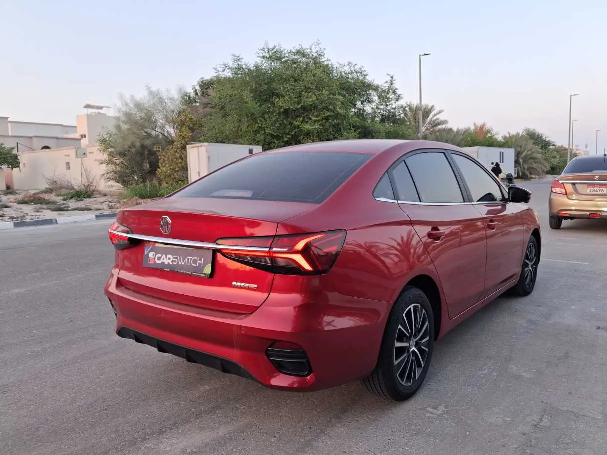 Car image 5
