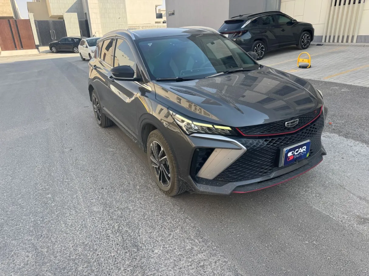 Car image 3