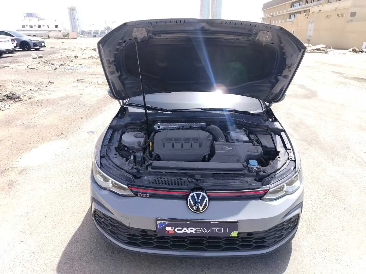 Car image 40