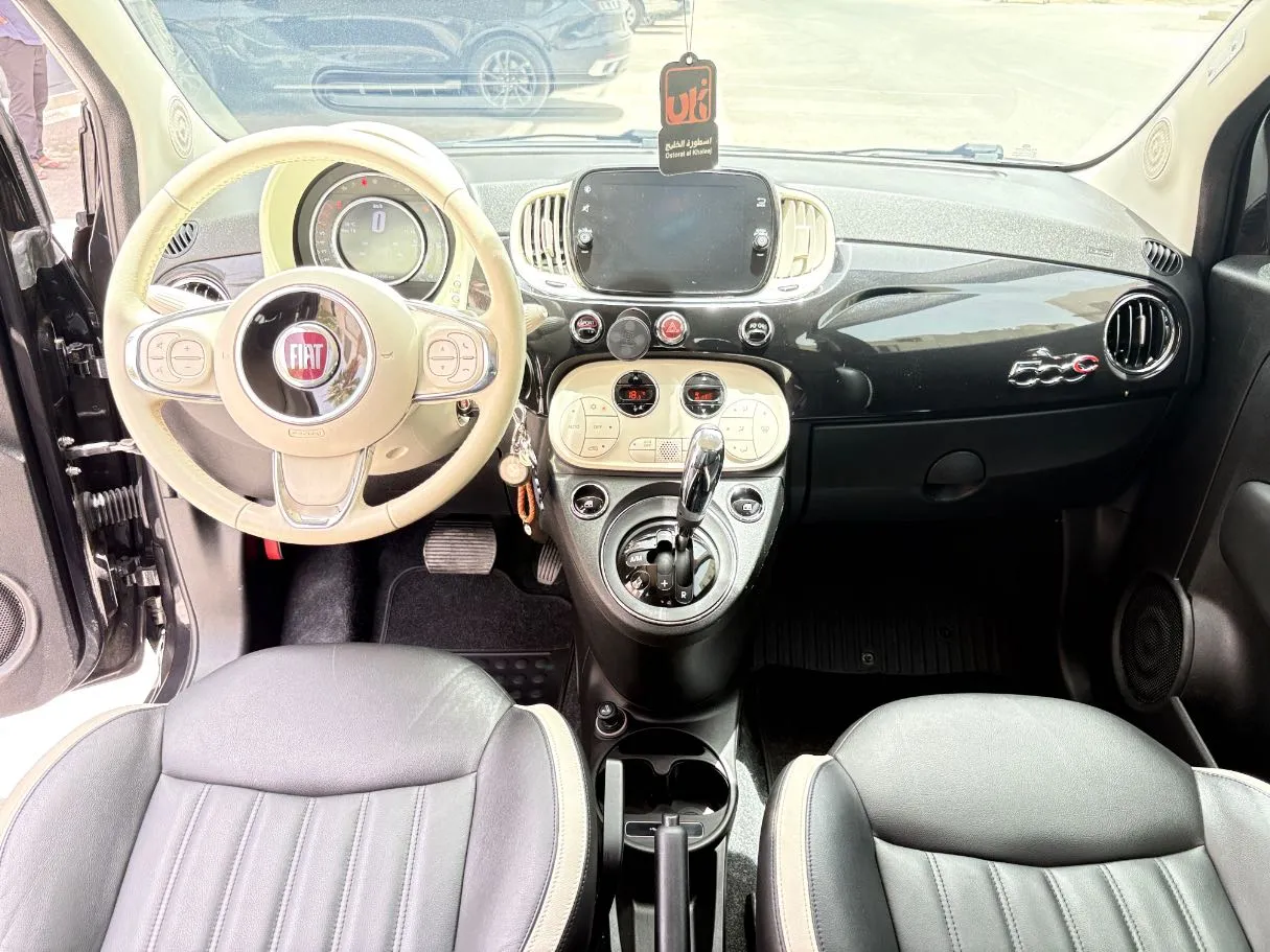 Car image 16