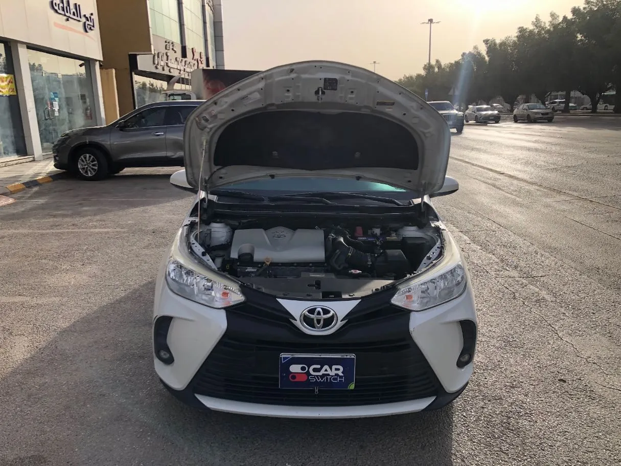 Car image 22