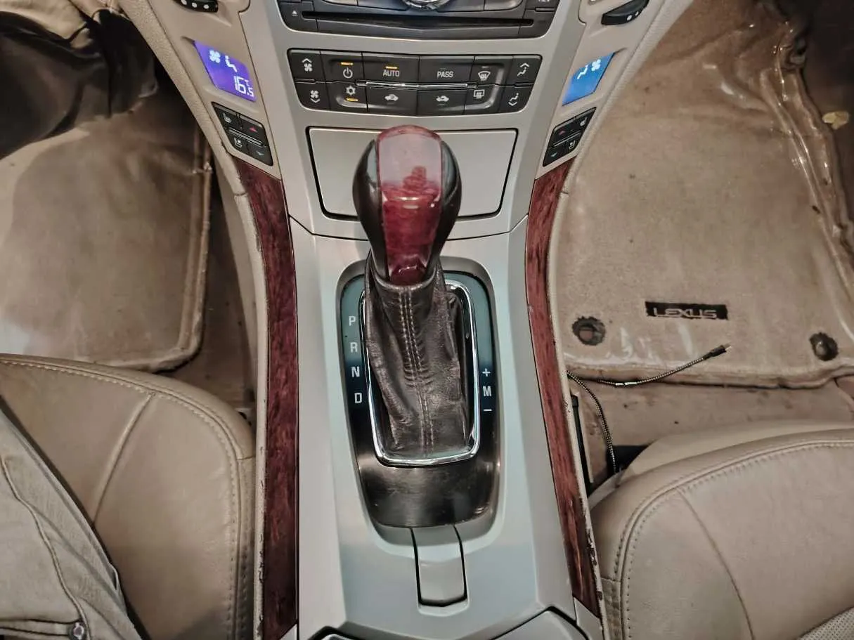 Car image 23