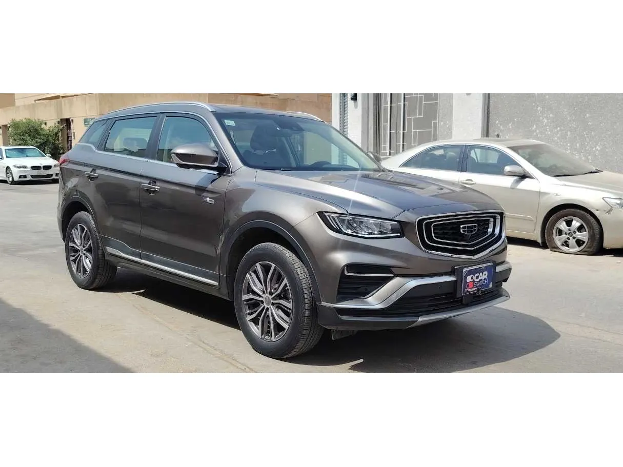 Car image 3