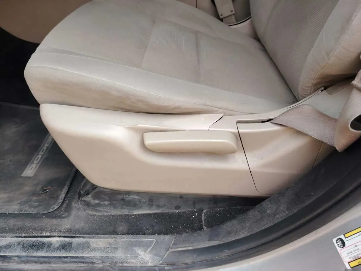 Car image 42