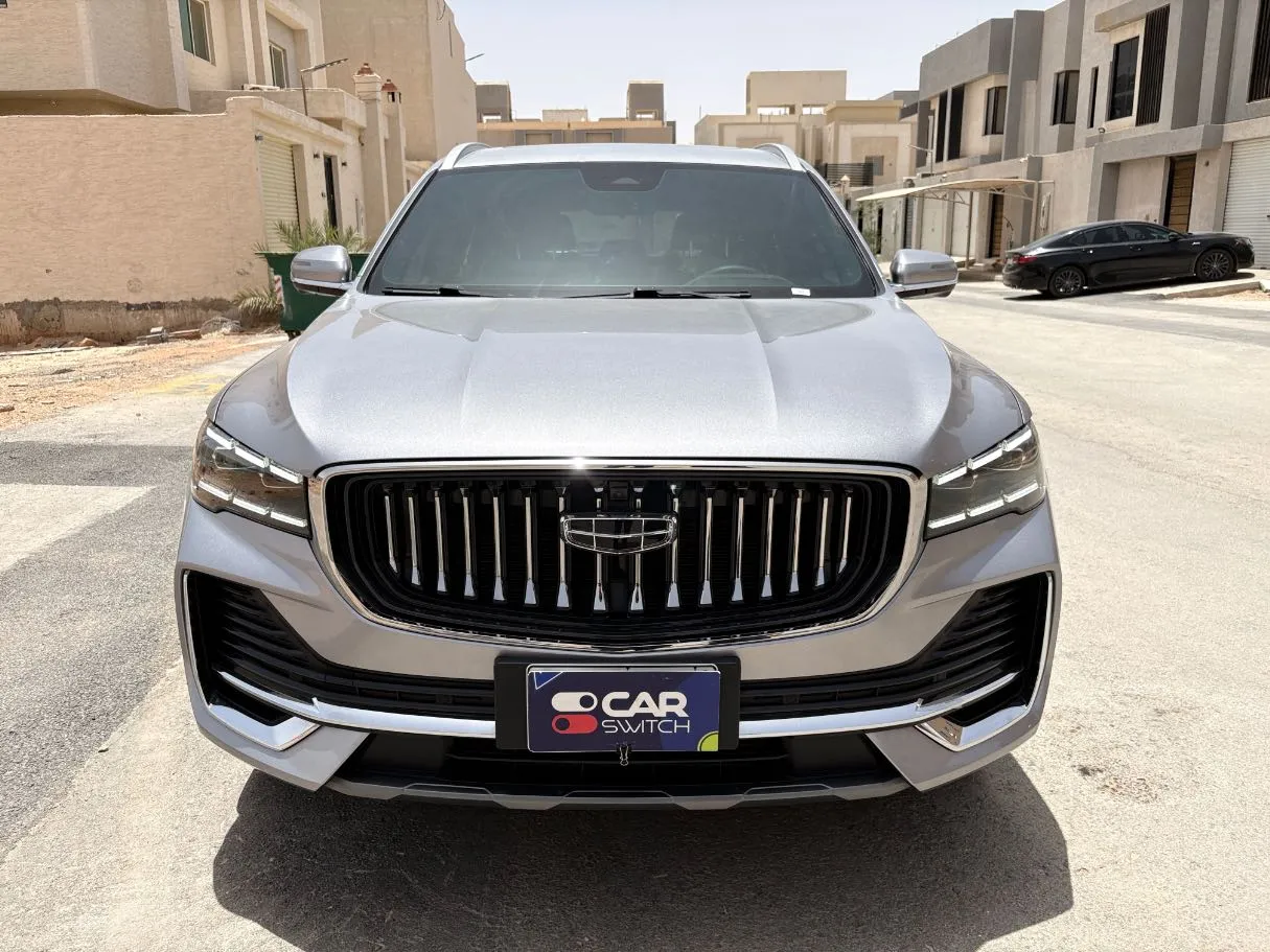 Car image 2