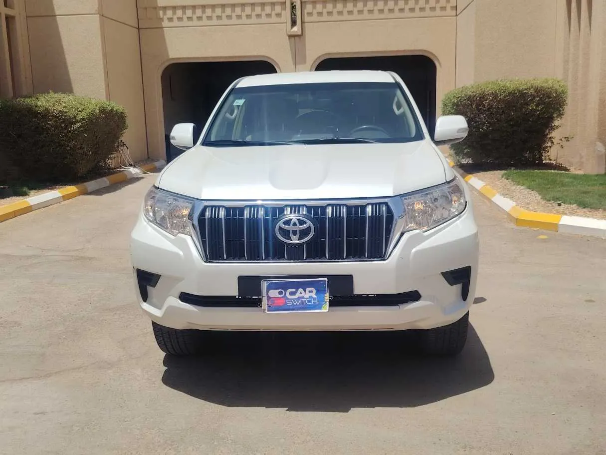 Car image 2