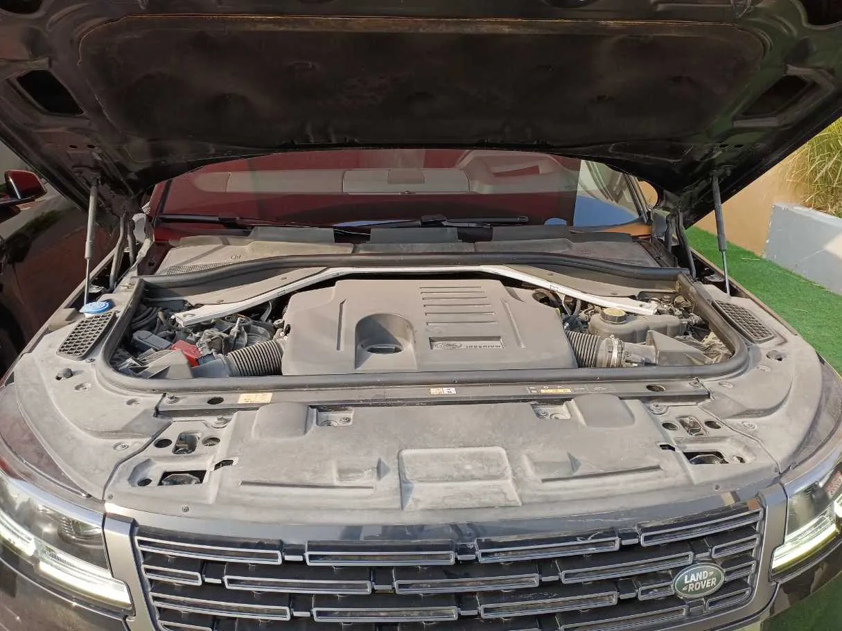 Car image 24