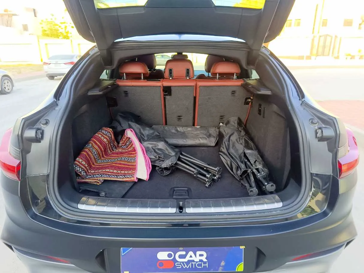 Car image 29
