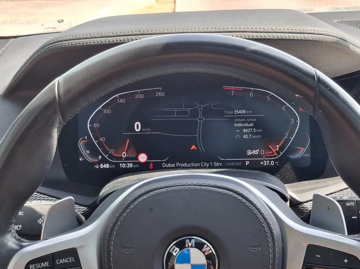 Car image 19