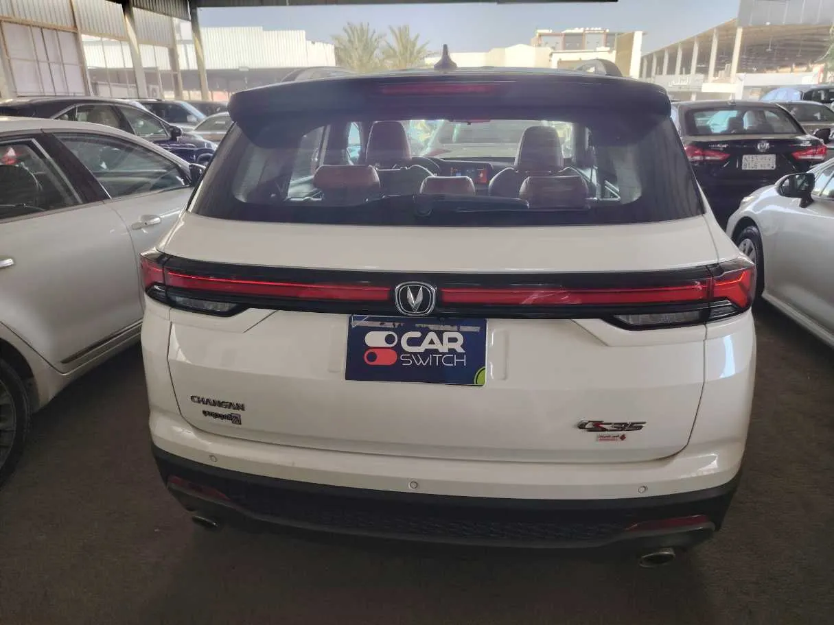 Car image 6