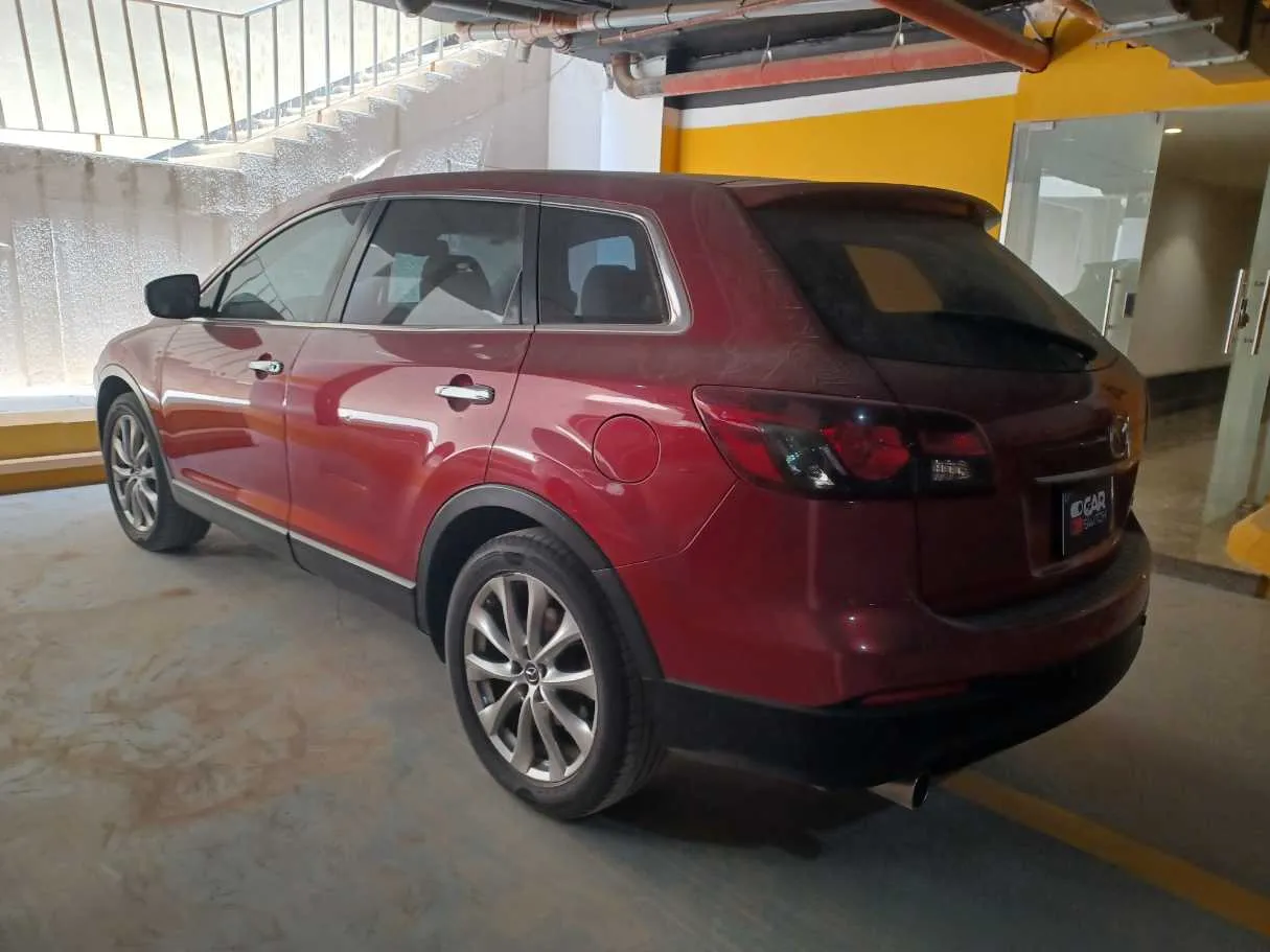 Car image 7