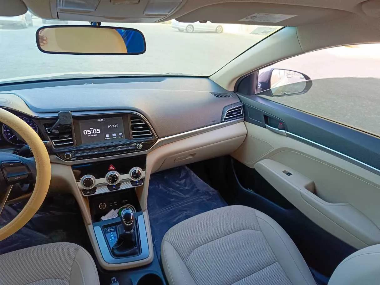 Car image 20