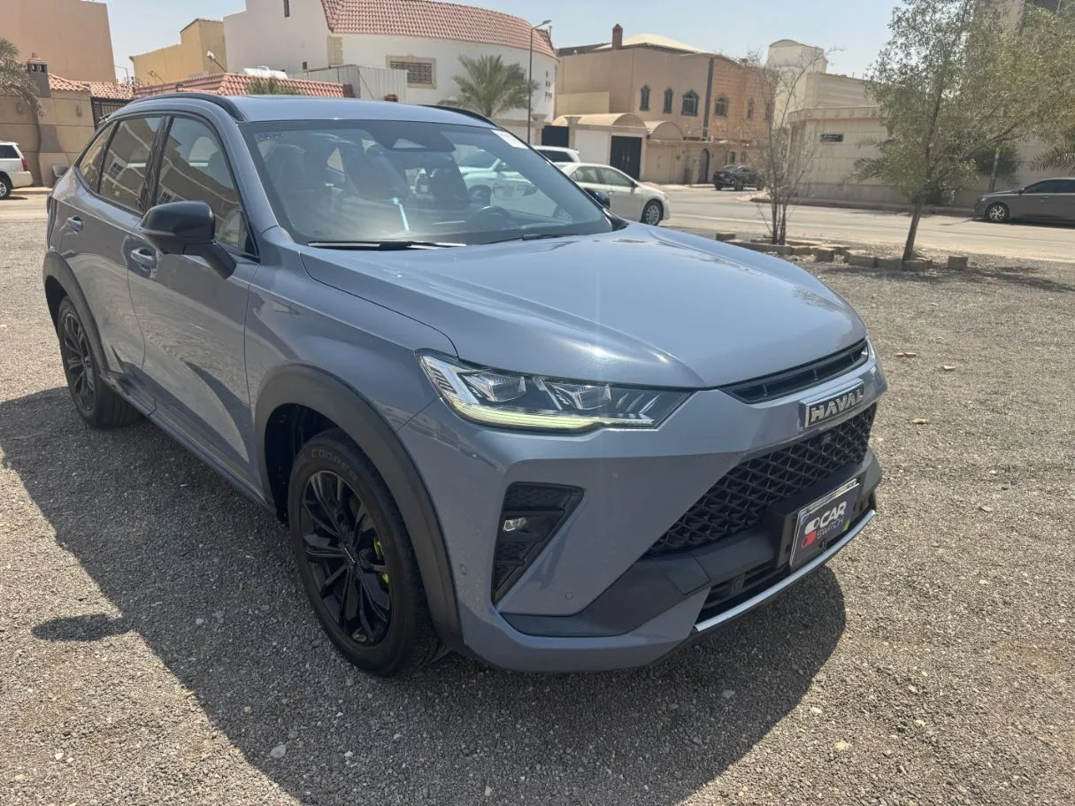 Car image 3