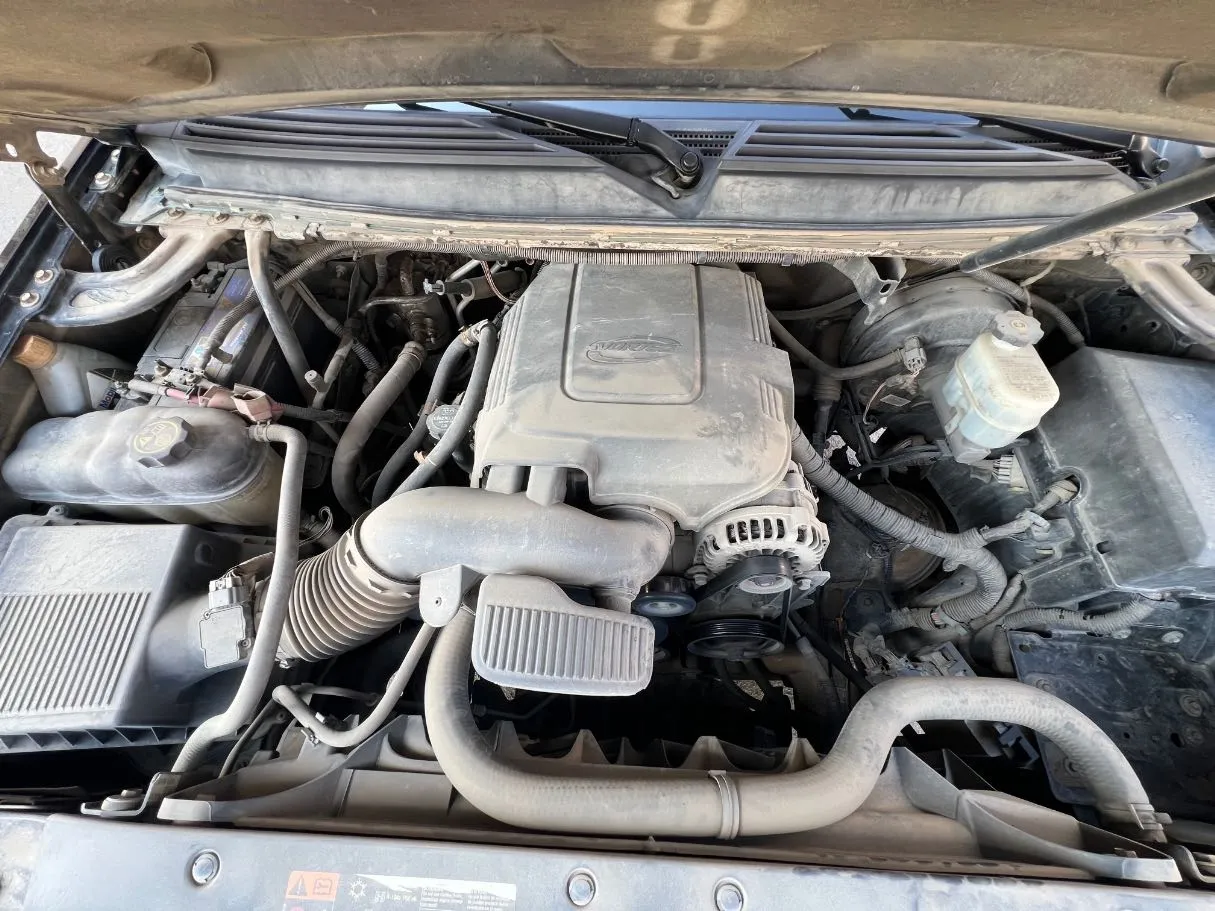 Car image 25