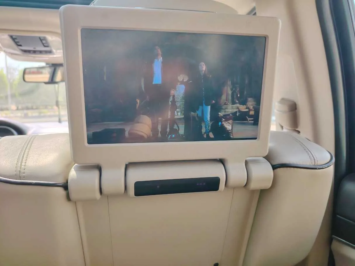 Car image 31