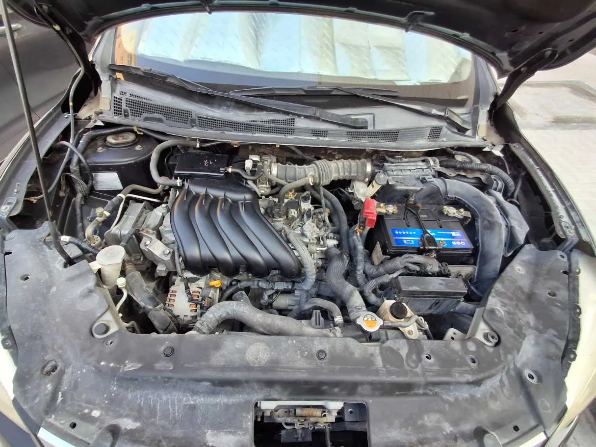 Car image 15